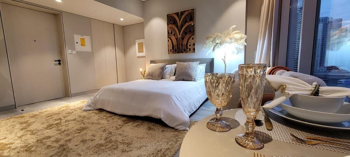 Marina Gem: Chic & gemütlich, Balkon, 10min zum Strand - Schlafzimmer