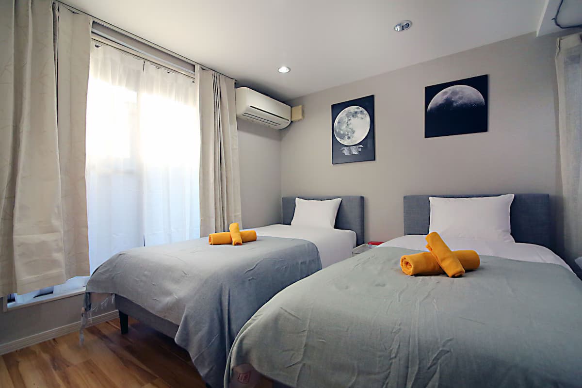 Luxury residence is located in Shin-Okubo, Shinjuku-ku. - Schlafzimmer