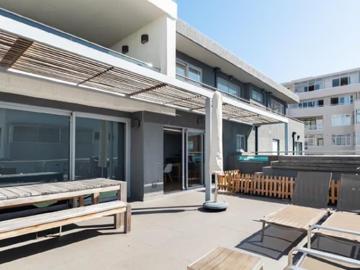 Möbliertes Duplex Penthouse Apartment - Speisen im Freien