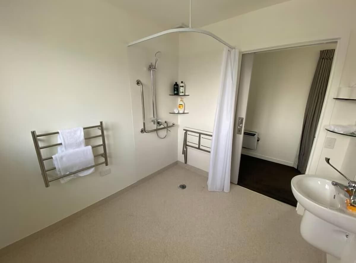 Beste Aussichten, Gehentfernung zur Stadt, 5 Schlafzimmer - Badezimmer