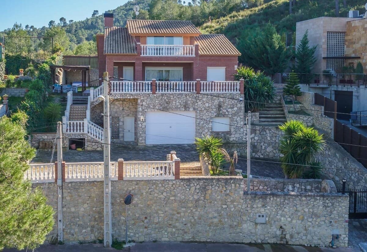 Haustierfreundliche Villa Mas Mestre mit Bergblick, Pool und WLAN - Außenbereich