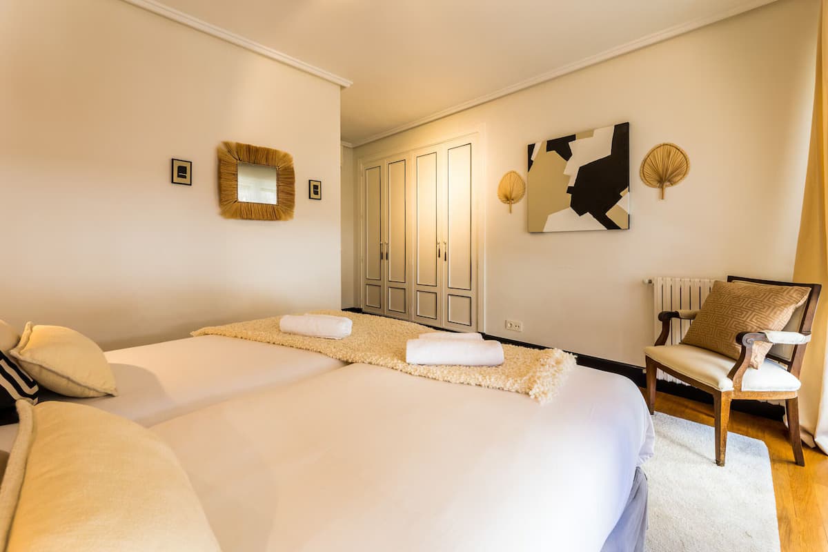 LA CONCHA BEACHVIEW: Superior-Apartment für 8 Personen. Erste Strandreihe. - Schlafzimmer