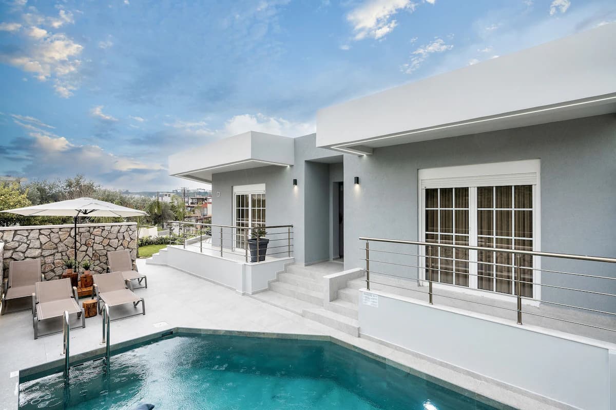 Villa "Eldorado Luxury" mit Bergblick, privatem Pool und WLAN - Außenbereich