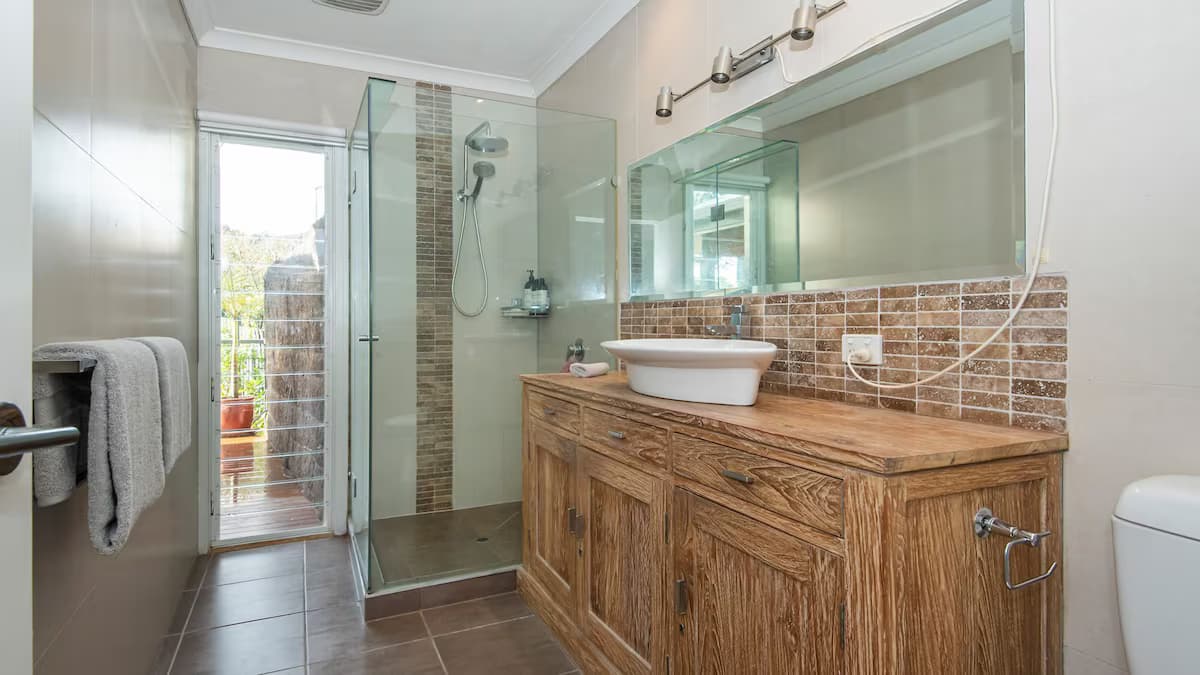 Perfekte Peninsula-Basis mit beheiztem Pool und Spa - Badezimmer