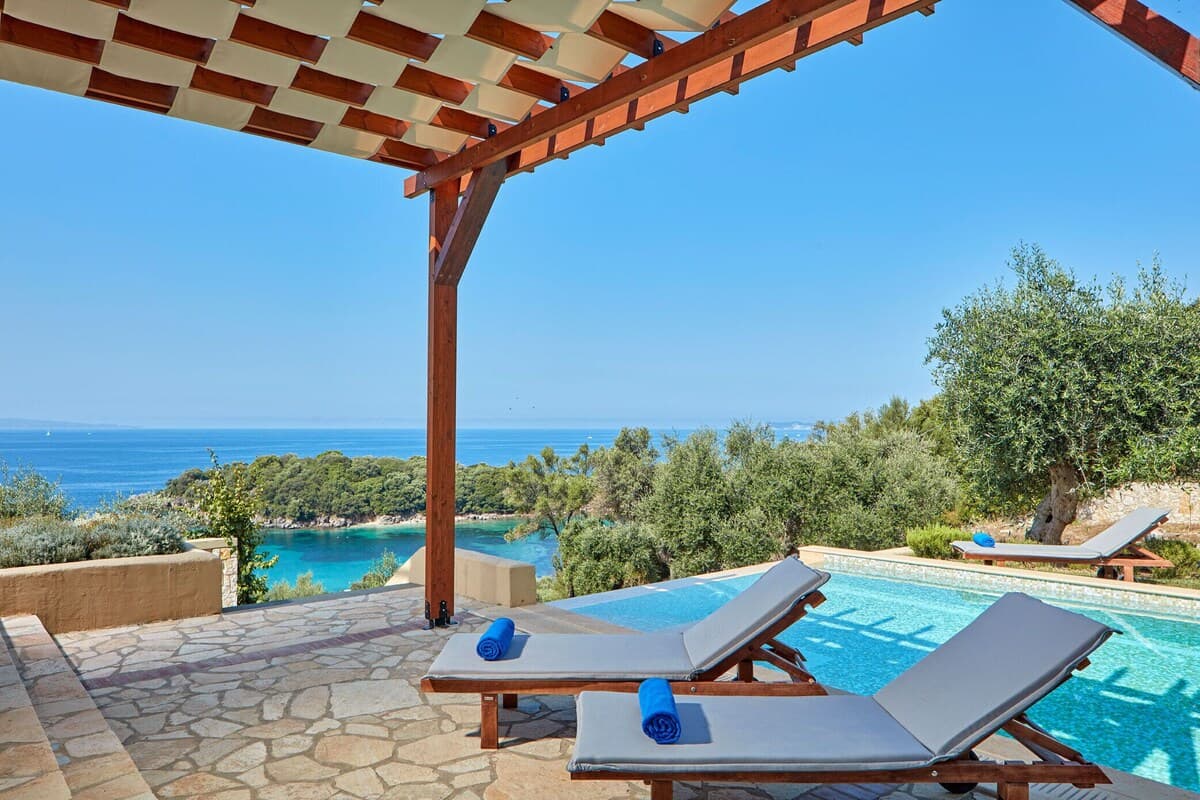 Executive Villa mit eigenem Pool - Außenbereich