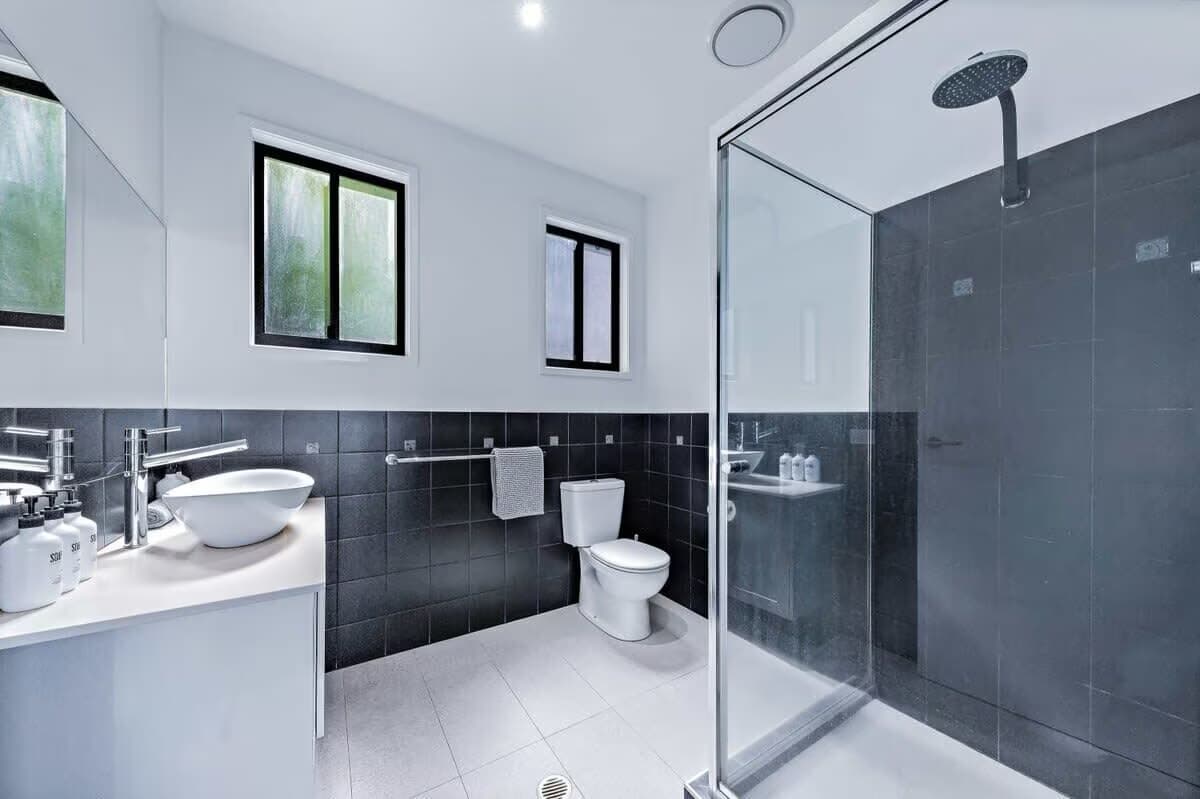 Luxushaus mit Millionen-Dollar-Aussicht - Badezimmer