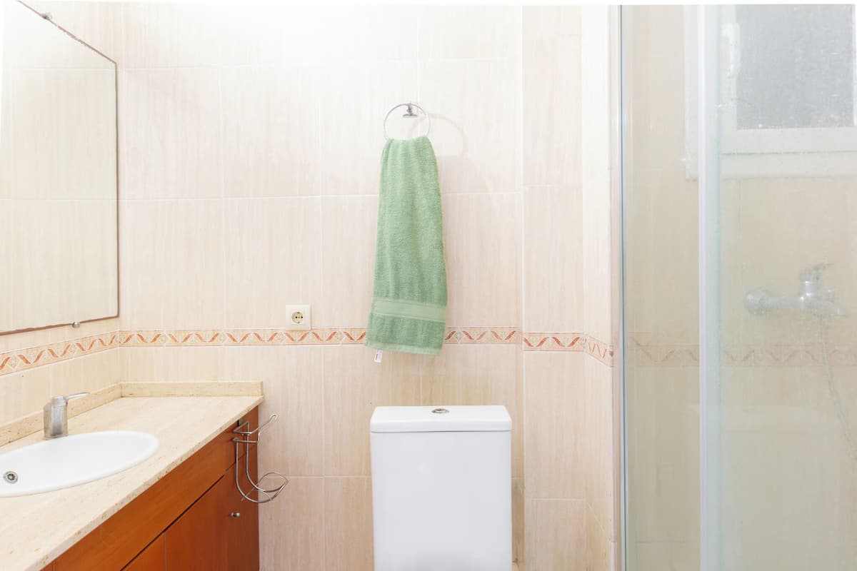 Ferienwohnung 'Llafranch Sea' mit Meerblick, privater Terrasse und WLAN - Badezimmer