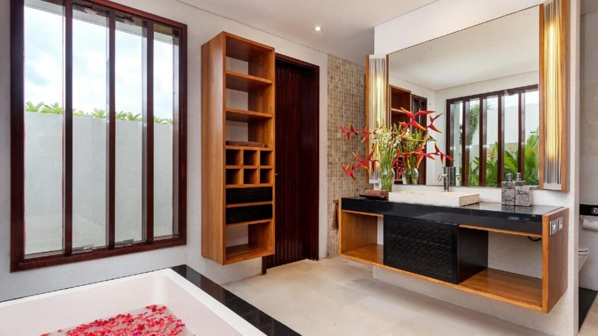 Luxuriöse Villa mit drei Schlafzimmern in der Nähe des Strandes Jimbaran - Badezimmer