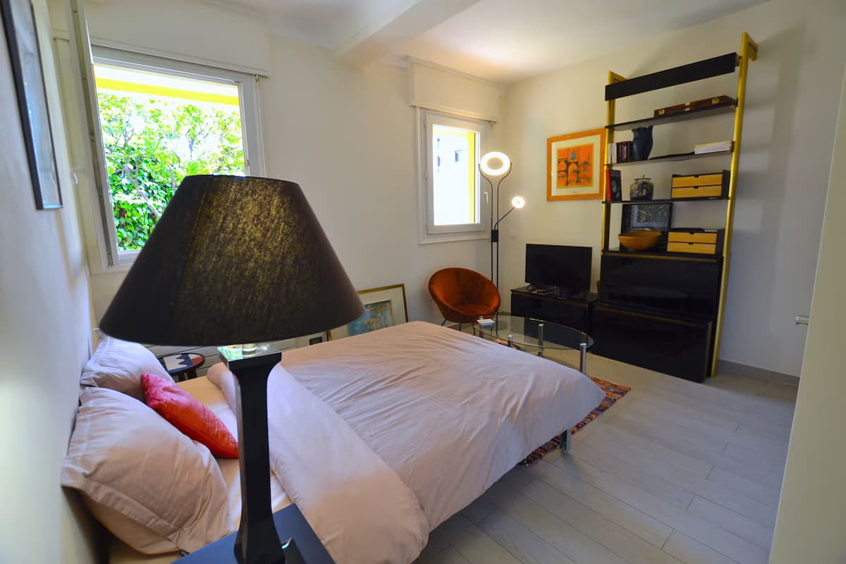 NEW Studio, Nähe Golden Square & Strände - Schlafzimmer