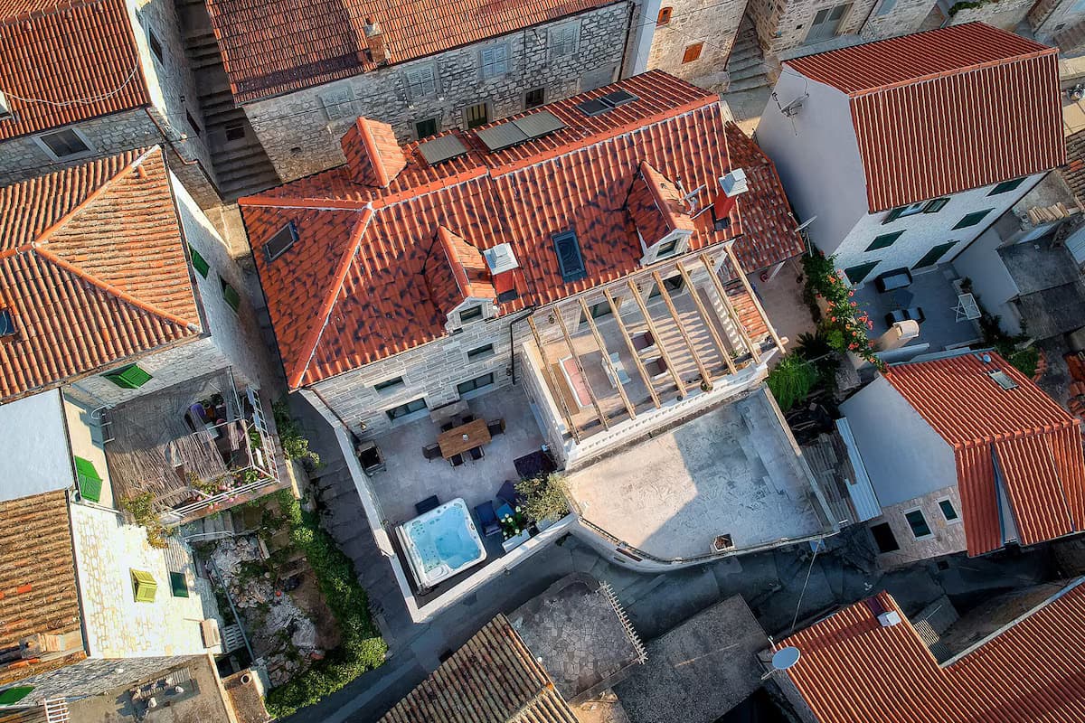 Luxus Palazzo v. Pelsocz im Stadtzentrum von Hvar - Außenbereich