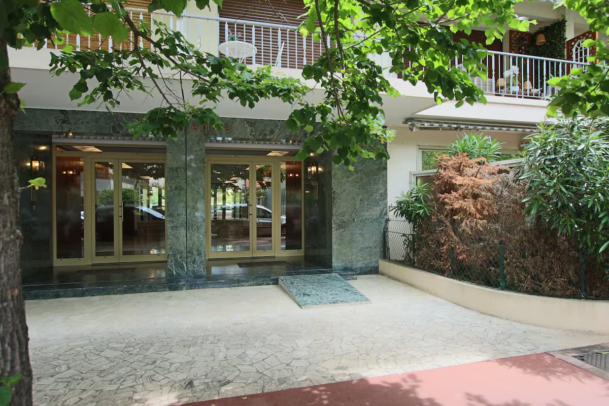 Air-conditioned Apartment of 90 m2, only 200 meters away from the Croisette - Außenbereich