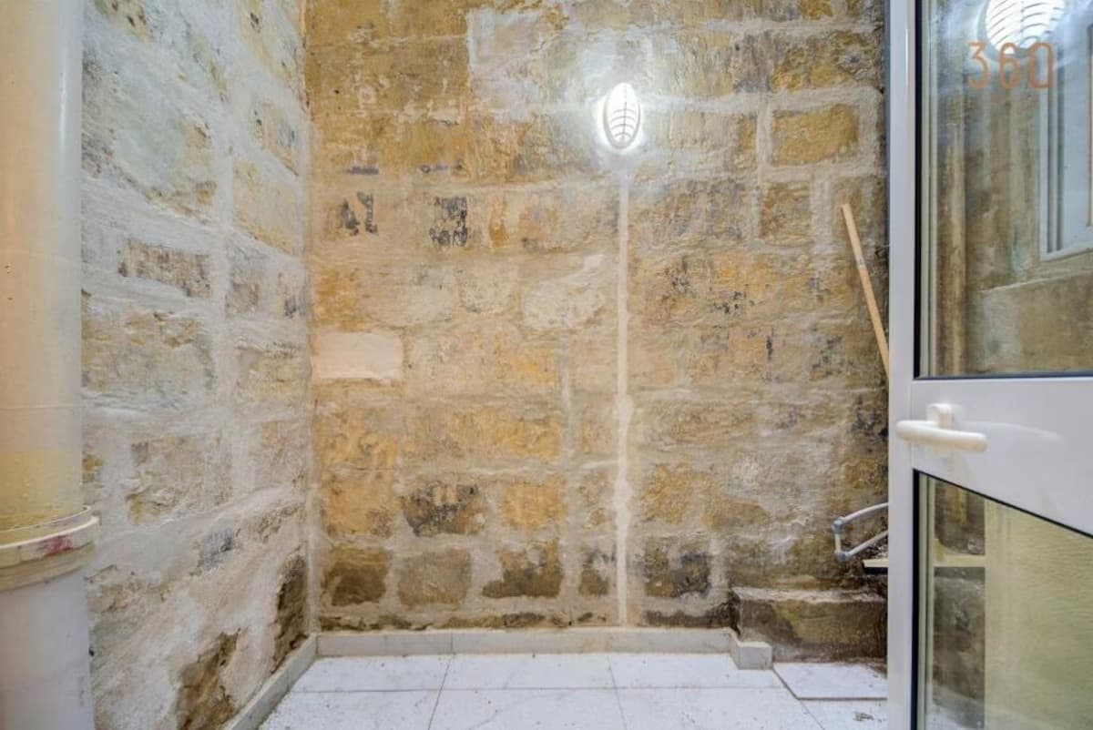 1-Zimmer-Haus im Zentrum von Valletta von 360 Estates - Badezimmer