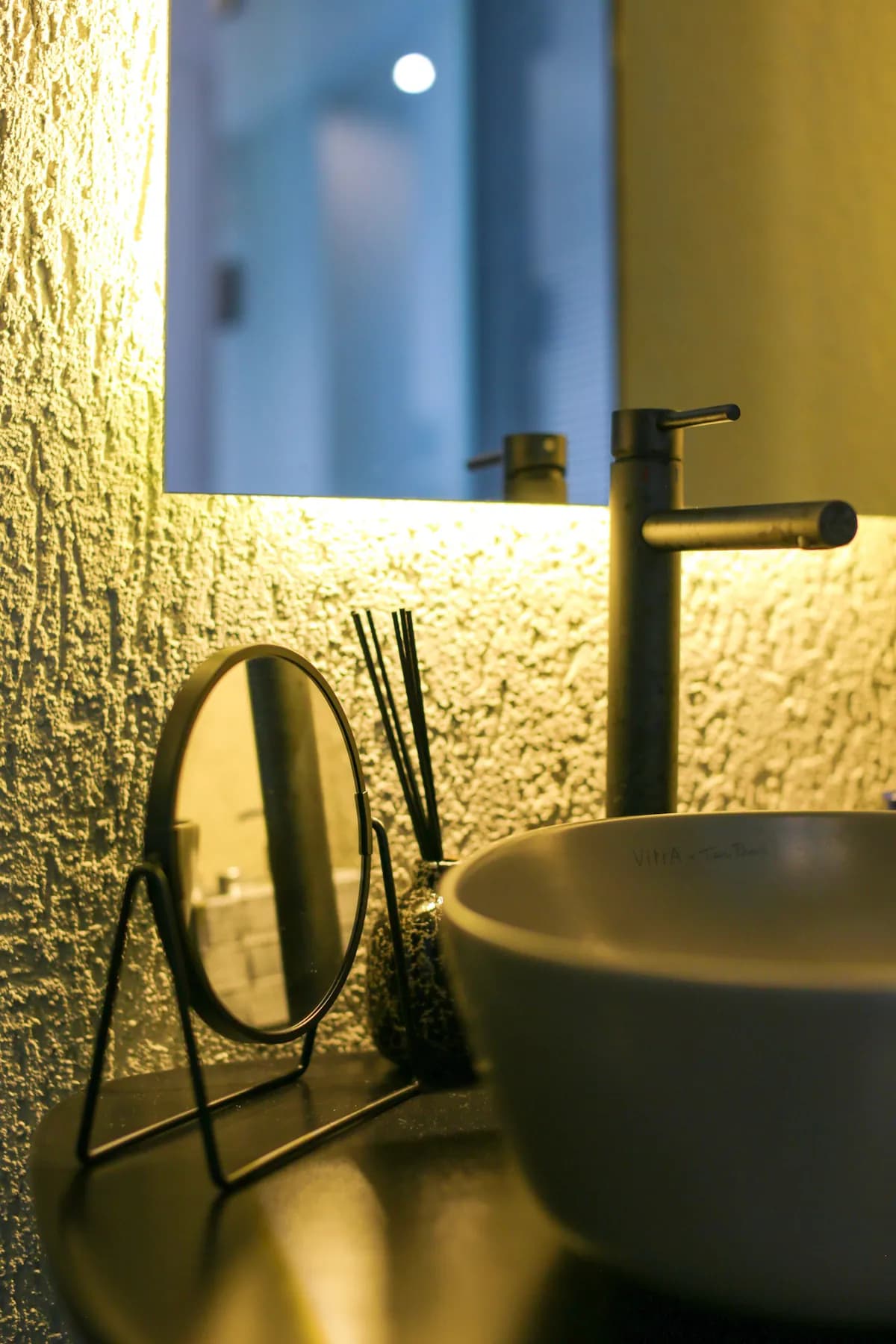 Rhino Suite-Direct on Beach-Heartbeat-at city center-Surfer Caravan Gastro Pub - Badezimmer