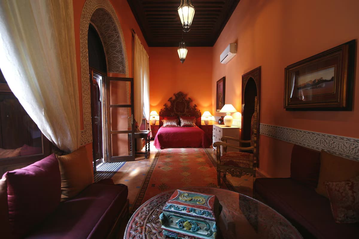 EXKLUSIVES, AUTHENTISCHES RIAD IN DER MEDINA. TRANSFER MITARBEITER INKLUSIVE - Schlafzimmer