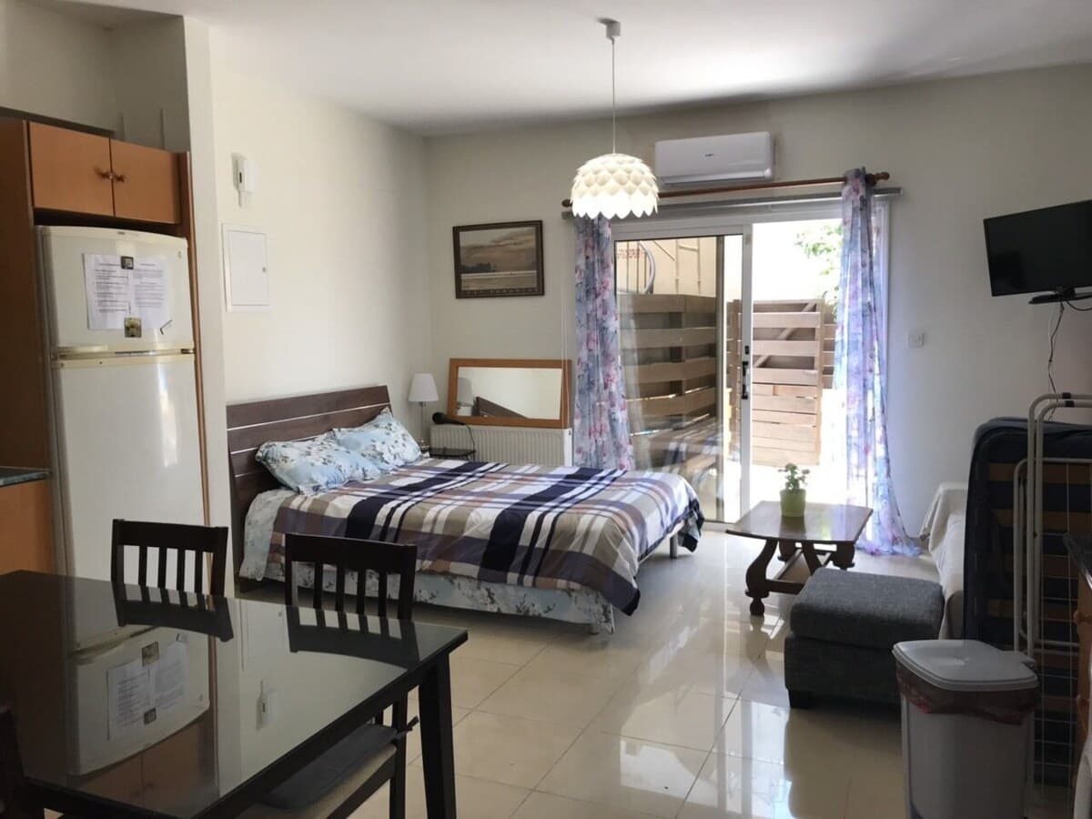 Qualitätsstudio mit guter Verkehrsanbindung in der Nähe von Limassol Casino & Sea Marina Mymall - Schlafzimmer